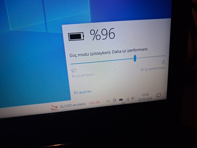 Bilgisiayar da yani laptopun da oyun oynarken şarj da mı oynamılıyım yoksa şarj da değil mi?