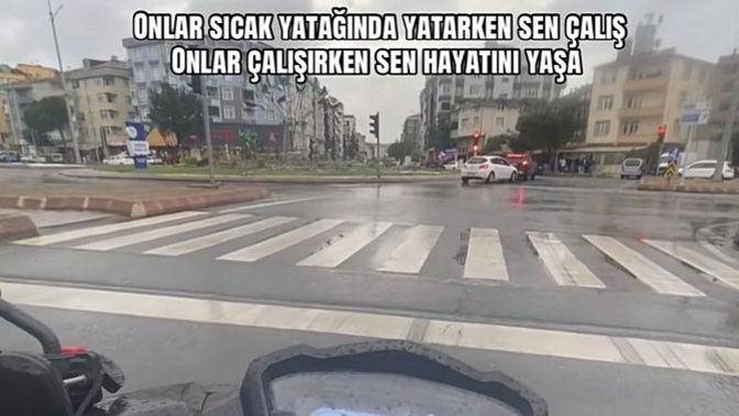 İnsanlar sosyal medyada gerçekte olduklarından farklı mı görünüyor?