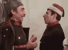 Fes giydim başıma üşümesin