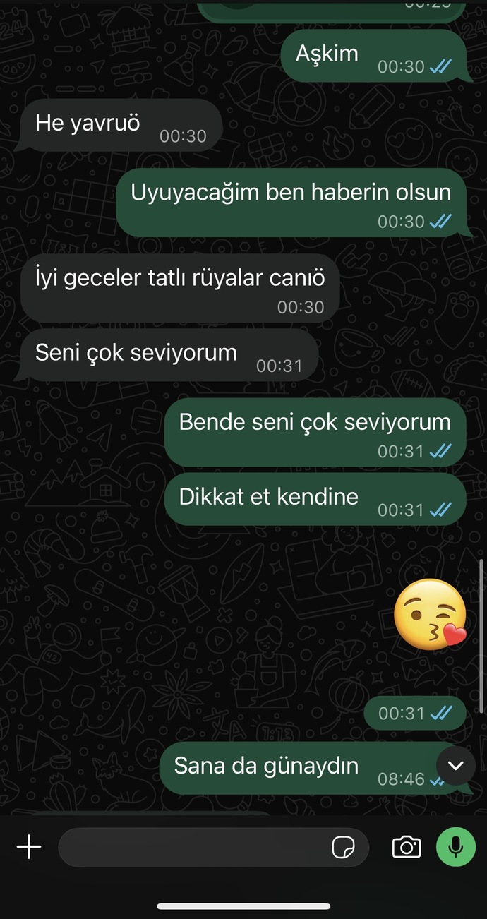 Sevgilim bana karşi çok mesafeli değil mi sizce?