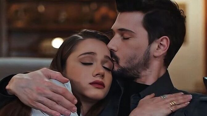 Sevgilin karşı cinsten birini sarılarak teselli edebilir mi?