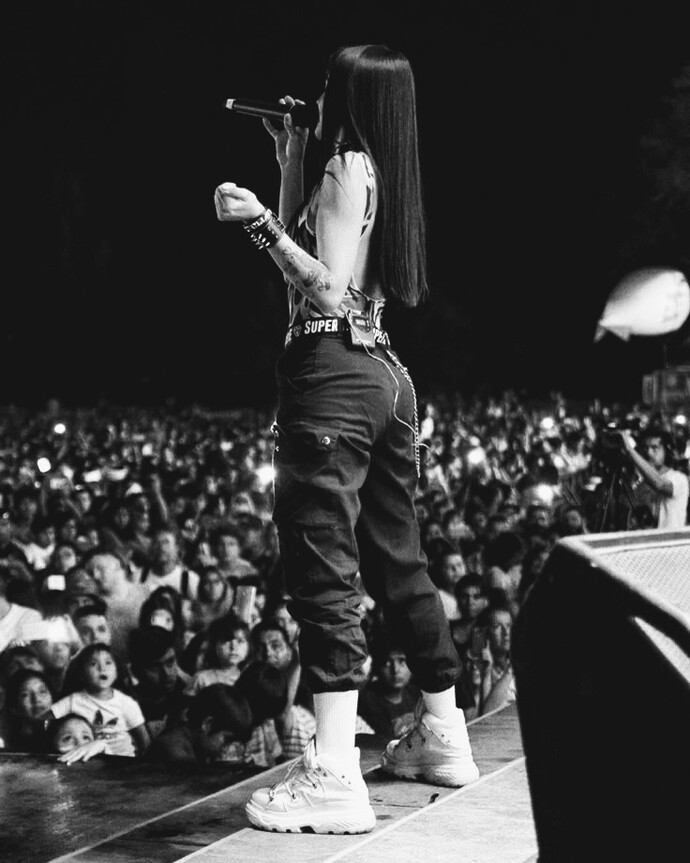 Princess_Angela Benden sonra şarkısı sizlerlee🖤🎶?