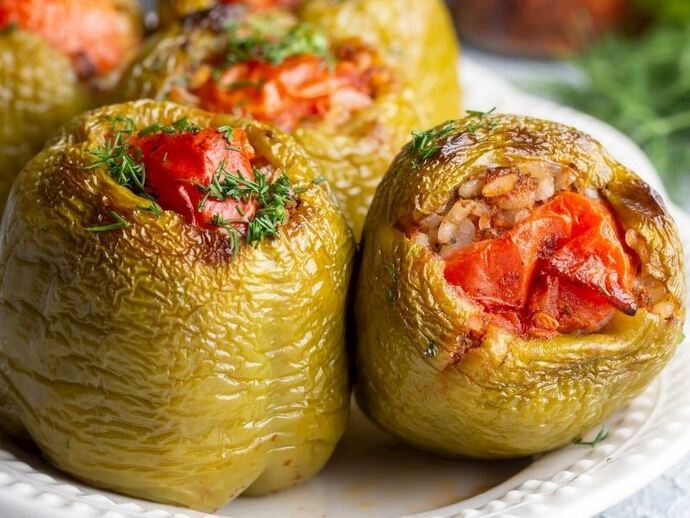 Biber dolmasını zeytinyağlı mı etli mi seviyorsunuz?