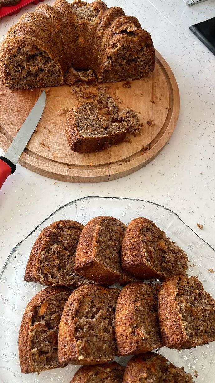 Havuçlu tarçınlı cevizli kek sevenler burada mıdır?