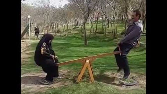Yetişkinler de çocuklaşıp şımaramaz mı :)?