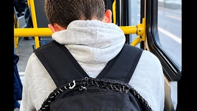 İnsan hiç tanımadığı birisi için ağlar mı , ben ağlarım 🥺😢?