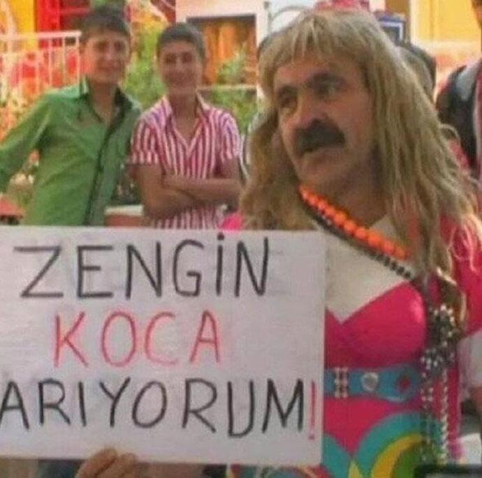 Bizim dudu ablaya sizin köyden zengin koca bulsak olur mu? İstek değil ihtiyaç 😂😂