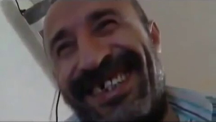 Sizede her gün gülme günü mü arada bazen mi?