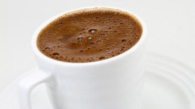 Sohbete çay mı eşlik eder, kahve mi?