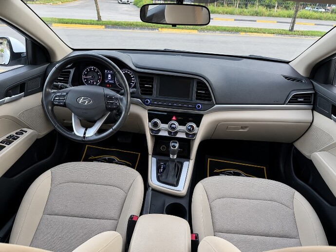 Hyundai Elantra (AD) kasa nasıl araba sizce?