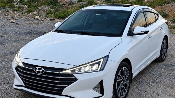 Hyundai Elantra (AD) kasa nasıl araba sizce?