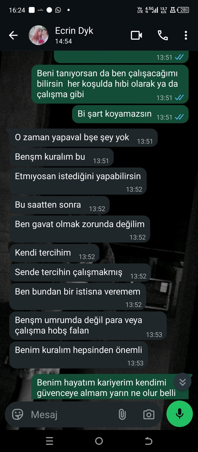 Makine mühendisliği okuyorum erkek arkadaşım erkeklerin çok olduğu yerde çalışmamı istemiyor ne yapmalıyım?
