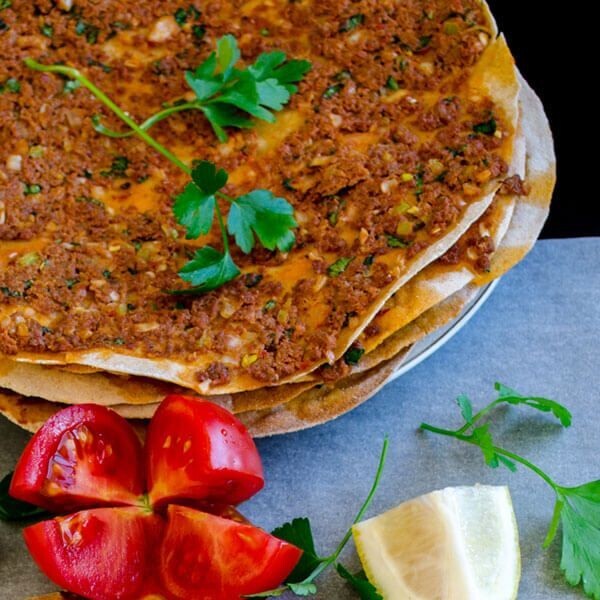 Lahmacun sevmeyen var mıdır?