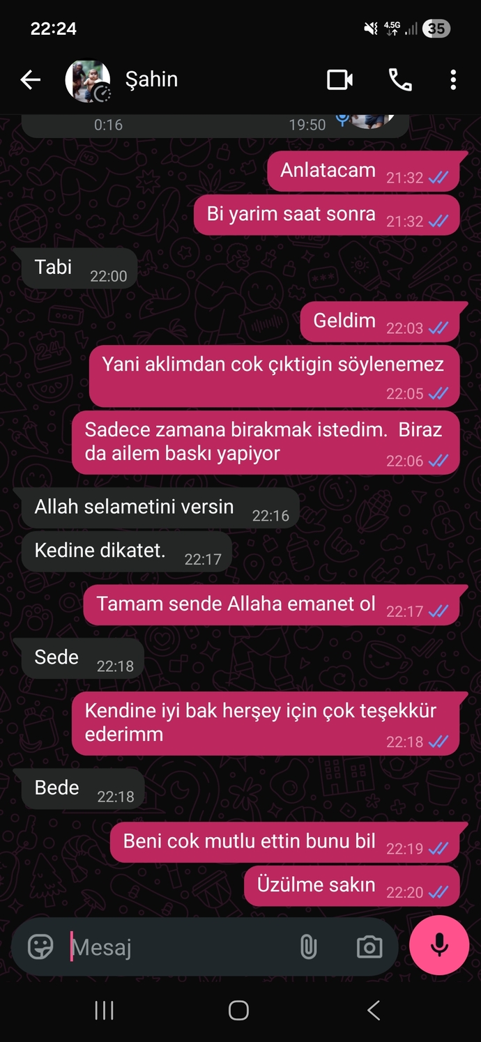 Yaş farkı yüzünden ayrıldık, ailem baskı yaptı; neden bu kadar üzüldüm, tekrar yazar mı?