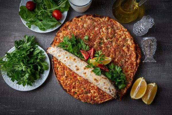 KSden kiminle lahmacun yemek isterdin?