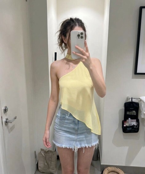 Yarın hangi kombin first date gibimsi bir şey?