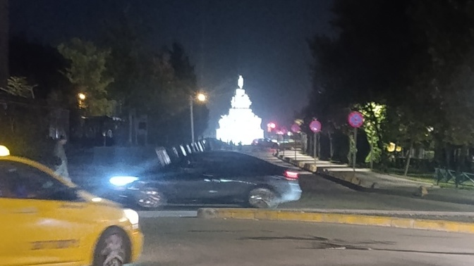 Hiç yolunuzu kaybettiniz mi.. ya kaybolduğunuz yol ışığa çıkıyorsa?