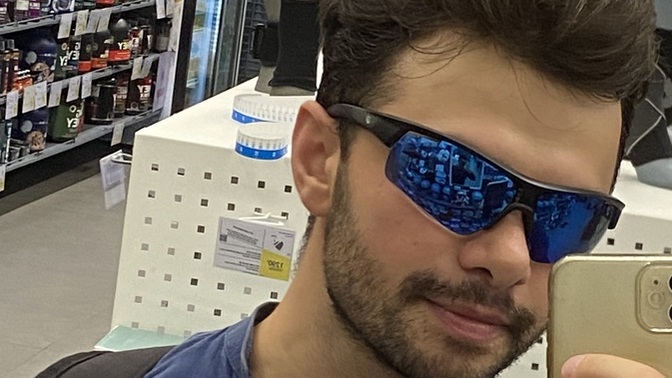 Bu gözlük iyi mi sizce, decathlonda gördüm , günlük kullanımda iyi görünüyor mu?