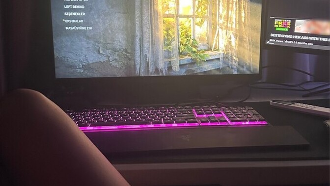 Last of us oynayan var mı?