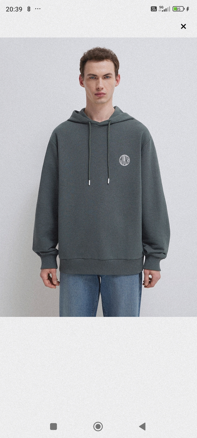 Hangi sweatshirt daha iyi gorunuyor hangisini alayım?