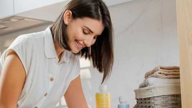 Yumuşatıcıyı çamaşırlar yıkanırken mi atmalıyız bitmeye yakın mı?