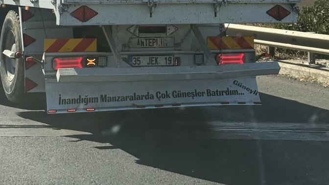 Çektiğiniz en anlamlı kamyon arkası sözleri neler?