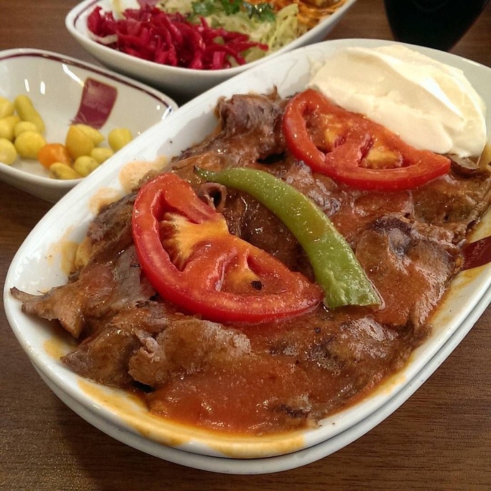 Sade döner mi, İskender mi?