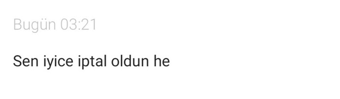 Sizi de sürekli öven arkadaşlarınız var mıdır?