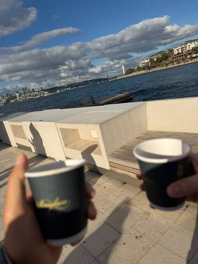 Herkese benden Kız Kulesinde çay ☕ Çayı kaç şekerli içiyorsun?