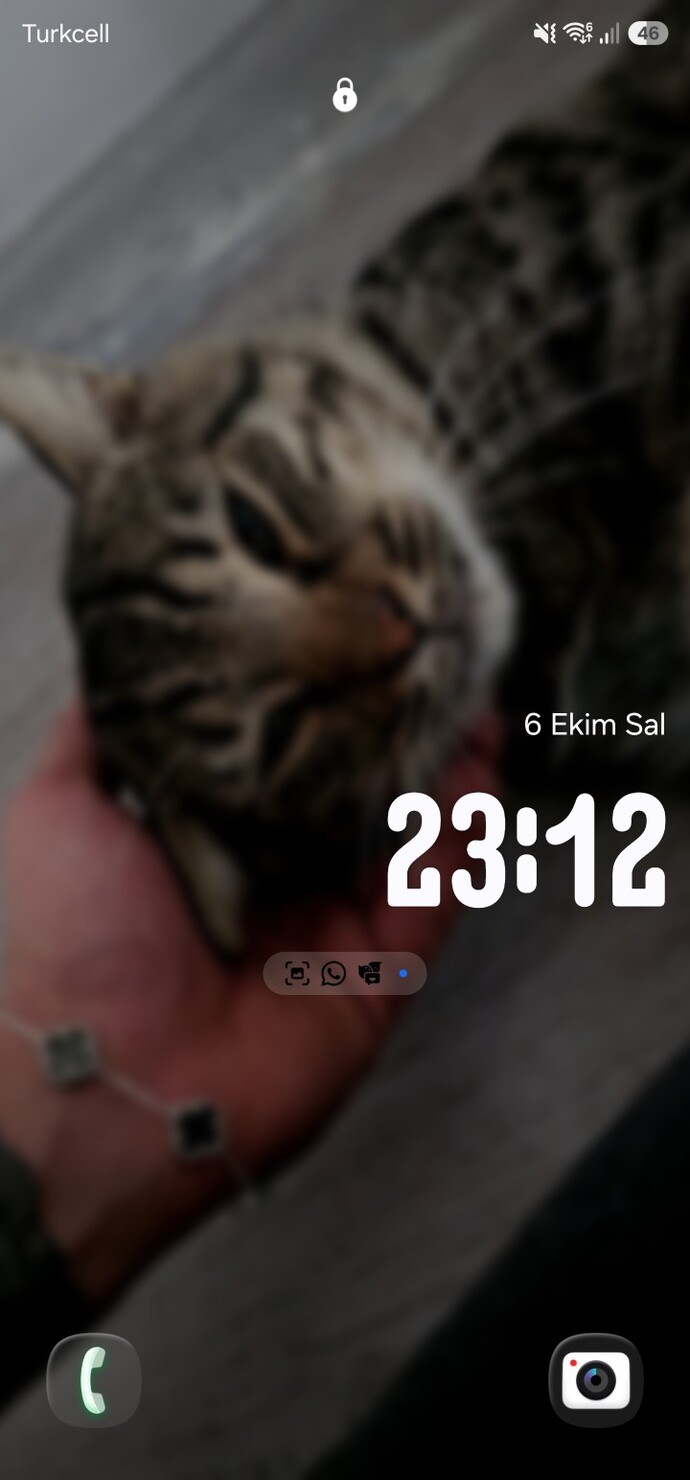 Duvar kağıdında ne var?