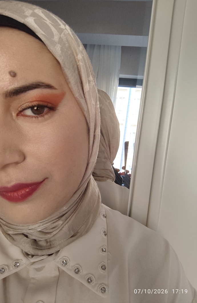 Makyaj yüzünüzde en fazla kaç saat duruyor?