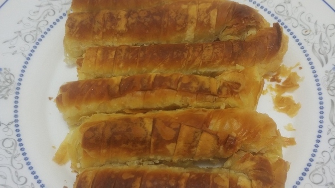 Bu saatte börek yesem şişgolaşır mıyım 🥴?