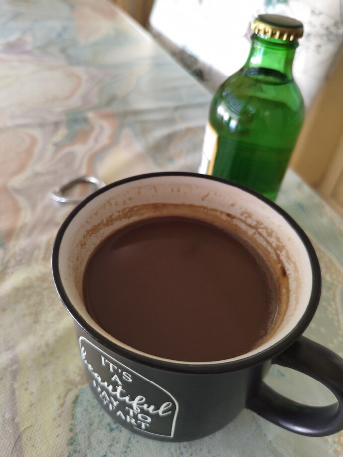 Günlük ne kadar kahve tüketiyorsunuz, sizinle kahve tüketir miydim söyleyeyim mi?