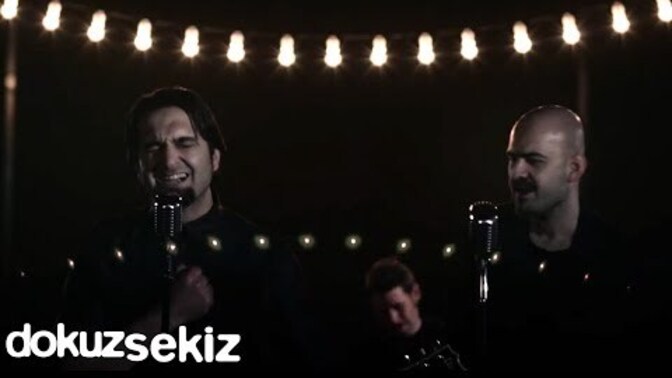 Birer şarkı bırakalım mı?
