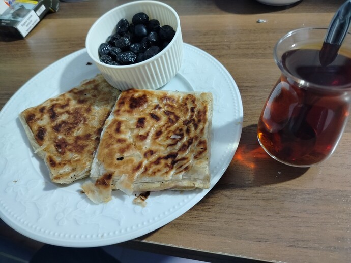 Bugün ilk yediğin şeyden bende yeseydim, yediğin şeyden ne yemiş olurdum?