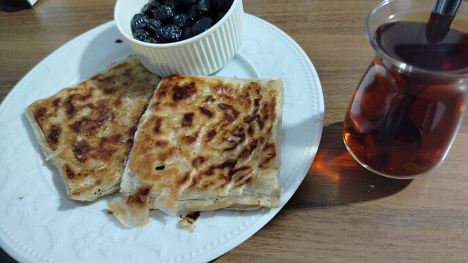 Bugün ilk yediğin şeyden bende yeseydim, yediğin şeyden ne yemiş olurdum?
