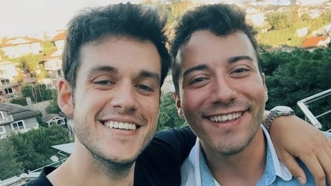Enes Batur’Mu Orkun Işıtmak’Mı?
