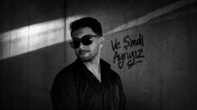 Sebepsizce efkarlatan şarkılar günü de bugün ✨🚬🎧 sizinki hangisi?