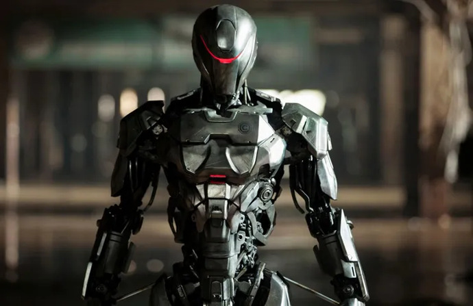 Bir şey sorabilir miyim kara orduları robotlar geldiğinde değişecek ne halt yiyeceğiz?