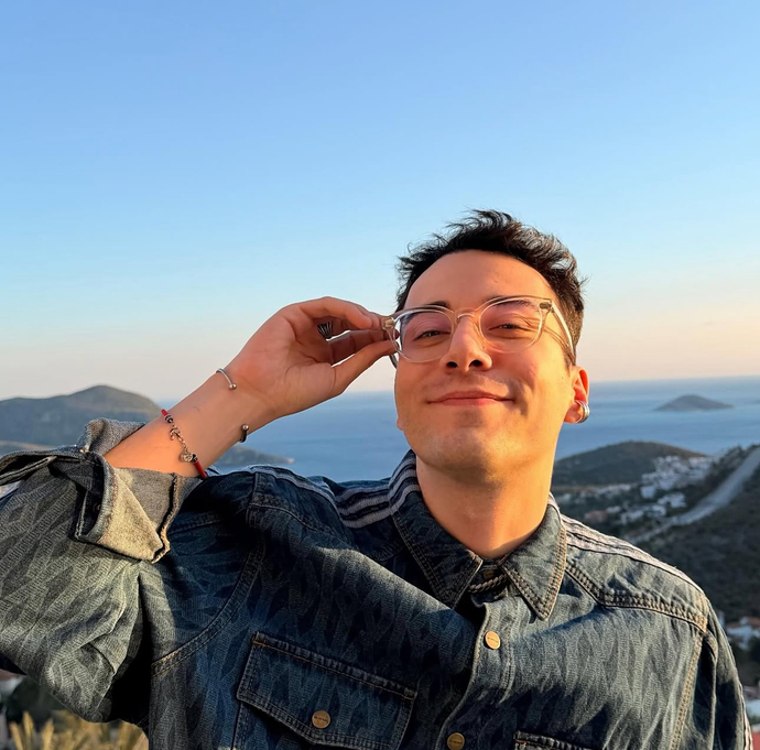 Enes Batur’un evine habersiz gitmek doğru mu, hayranlığım fazla mı?
