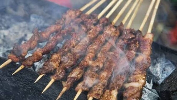 Sizi doğum günü mangalıma davet eder miydim söyleyeyim mi?
