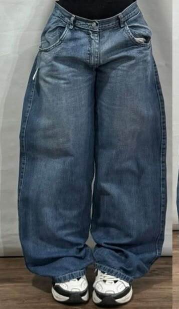 Aşırı bol pantolonlar severmisiniz?