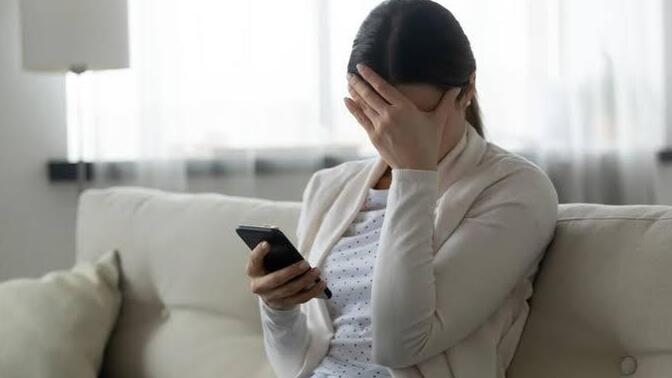 Hangi burç eski sevgilisini stalklarken yanlışlıkla beğeni bırakır?