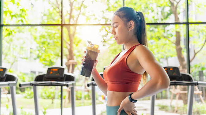 Aç karnına spor yapmak mı tok gitmek mi?
