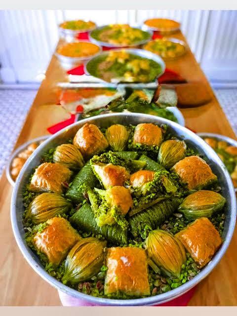 Gece gece Antep baklavası yenir mi, sizce?