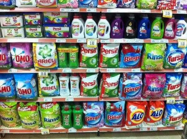 Hangi çamaşır deterjanını kullanıyorsunuz? Ariel mi Omo mu?