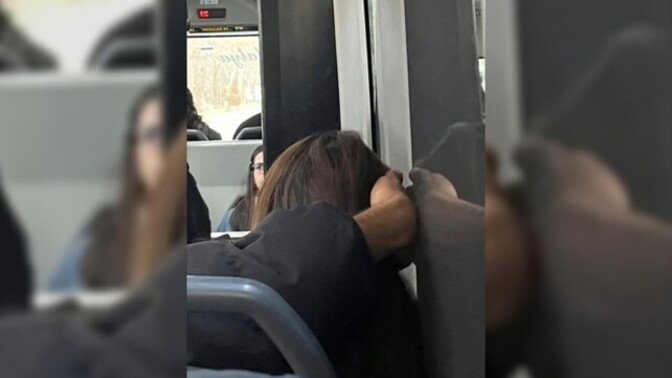 Seni kendinden çok düşünen biri var mı?