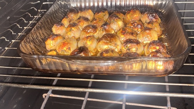 Hamaratlığımız tuttu 🙃 Karnıyarık iç harcını soğanla buluşturdum, nasıl olmuş?
