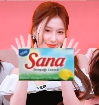 Bu kızın adı Sana ve Sana 10 veriyor sjsksk