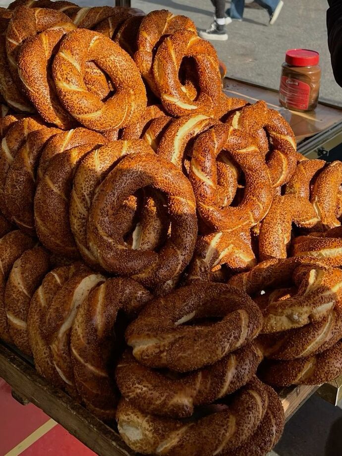Lütfen birisi doğruyu söylesin simit mi? Gevrek mi 🙄 ?